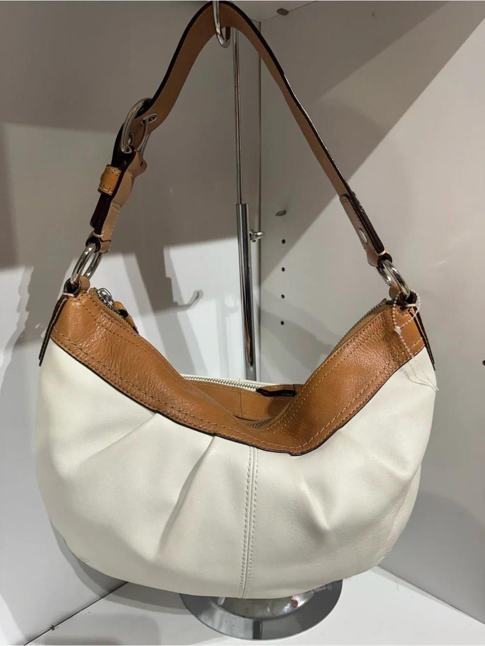 Coach Two-Tone White and Tan Leather Shoulder Hobo